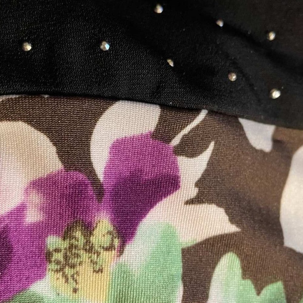 Notations Embellished Floral Solid Knit Top w/Small Stud Trim LARGE (245) - Picture 4 of 4
